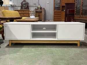Modern white entertainment unit