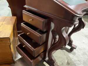 Davenport desk with green leather insert - 3
