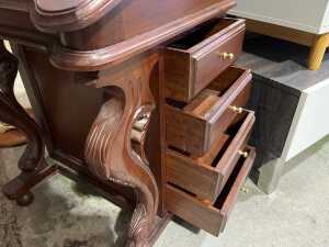 Davenport desk with green leather insert - 4