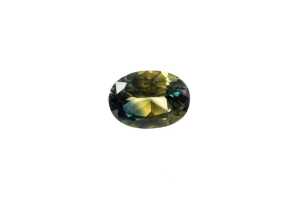 An oval Australian parti sapphire