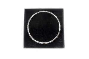 A Debra Fallowfield Kina sea urchin bangle in sterling silver - 4
