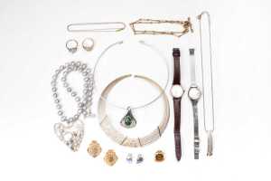 A collection of jewellery