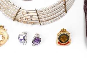 A collection of jewellery - 3