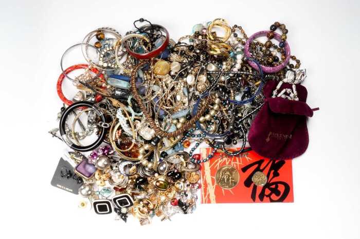A collection of costume jewellery