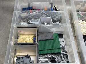 Three tubs of assorted interlocking building blocks - 4