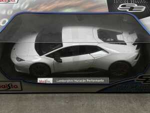 Four Maisto special edition 1:18 scale die-cast - 3