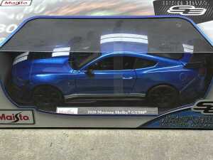 Four Maisto special edition 1:18 scale die-cast - 4