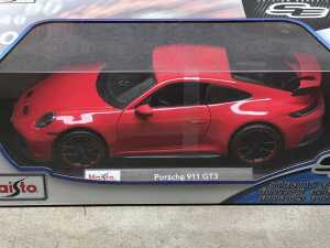 Four Maisto special edition 1:18 scale die-cast - 2