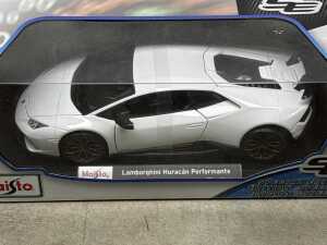Four Maisto special edition 1:18 scale die-cast - 3