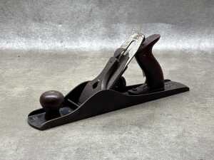 Two hand planes, including Bailey No.5 - 2