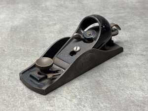 Two hand planes, including Bailey No.5 - 4
