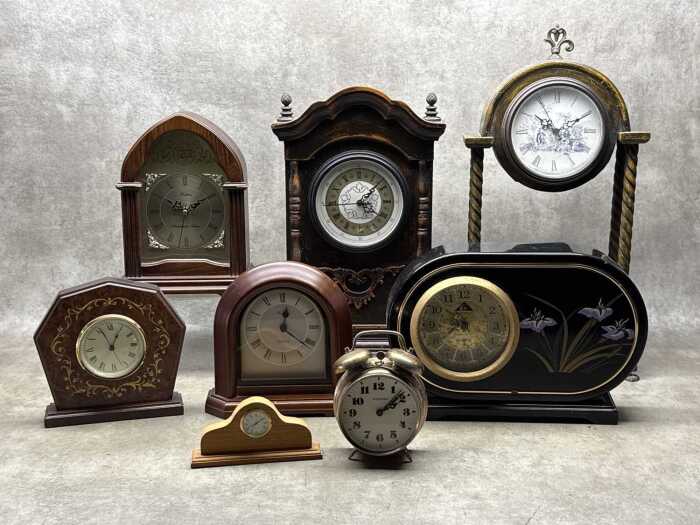 Assorted clocks including mantel clocks