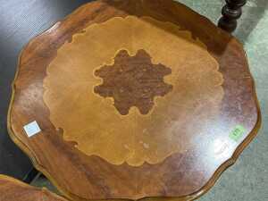 Pair of Victorian walnut side tables - 3
