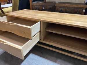 Modern timber entertainment unit - 3