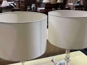 Pair of modern Perspex table lamps with white shades - 2