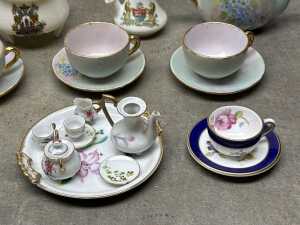 Miniature porcelain items including Limoges three piece table and chairs, - 5
