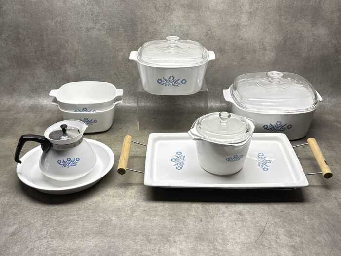 Corningware 'Cornflower' cookware items