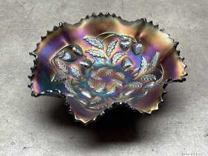 Four carnival glass bowls - 4