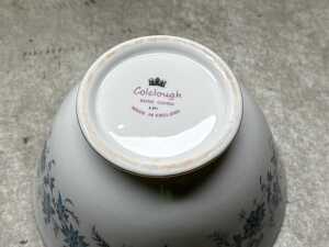 Colclough porcelain tea setting for six - 5