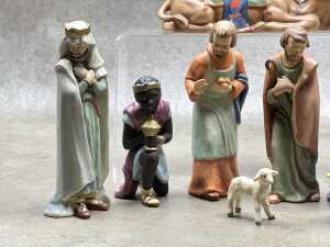 Goebel ceramic nativity scene figures - 3