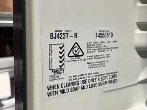 Westinghouse 420L bottom mount refrigerator - 5