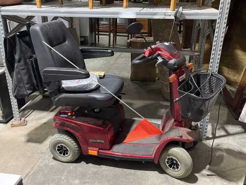 Celebrity Delux scooter