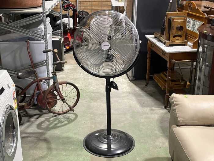Floor fan