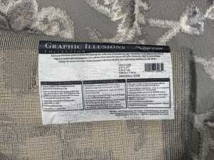 Modern polyester and acrylic rug - 4