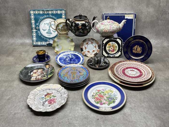Ceramics and porcelain including English