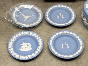 Six pieces of Wedgwood Jasperware - 4