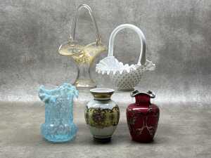 Coloured and decorative glassware - 4