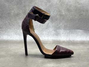 L.A.M.B Oxley stiletto wine coloured croc-embossed shoes - 2