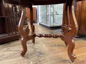 Early 19th century European mahogany oval centre table - 3