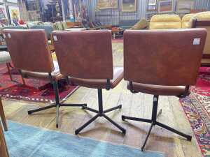 Three mid-century kitchen chairs - 3