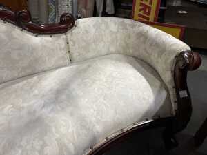 Victorian-style double-ended chaise - 3