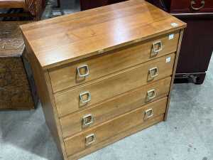 Meyer-Douglas Myrtle four-drawer chest - 2