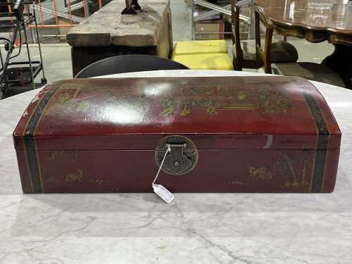 Vintage-style Chinese lacquer wine chest
