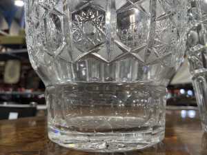 Three crystal vases - 4