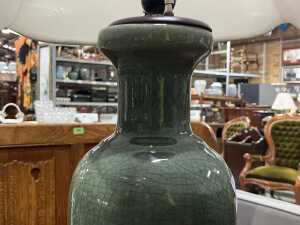 Chinese-style table lamp with celadon ceramic base and white shade - 4