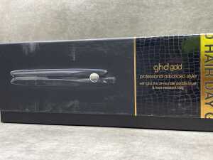 GHD Gold Professional Advanced Styler gift set - 2