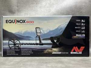 Minelab Equinox 800 metal detector