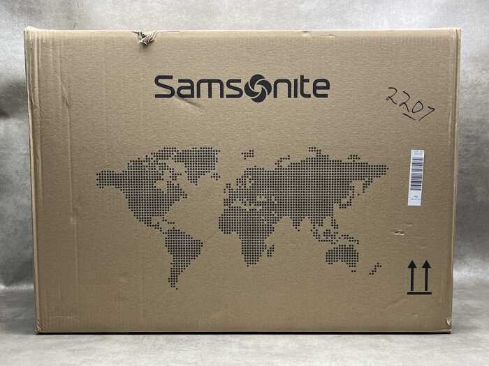 Samsonite C-Lite Spinner suitcase