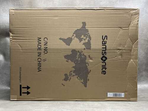 Samsonite Upscape Spinner suitcase