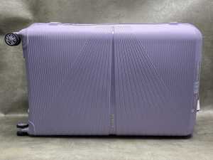 American Tourister Airconic suitcase 77L