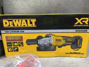 DeWalt hammer drill, impact driver & angle grinder - 3