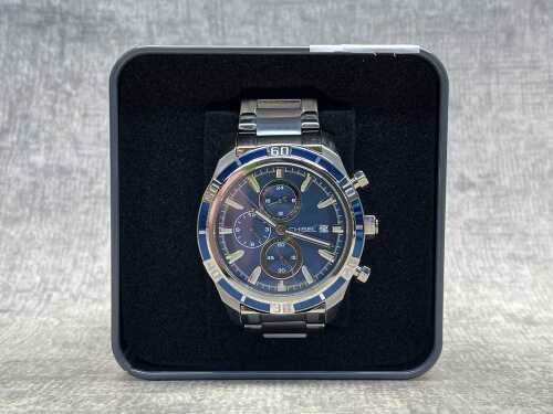 Chisel wristwatch