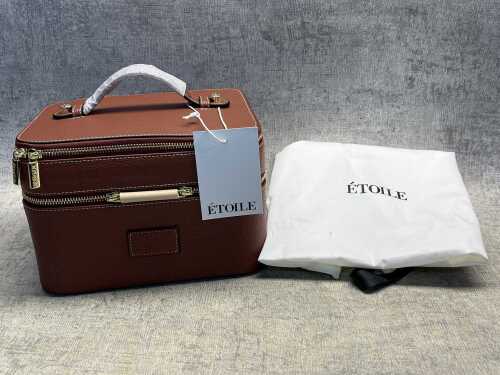 Etoile toiletries bag