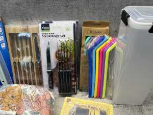 Group of homewares - 3