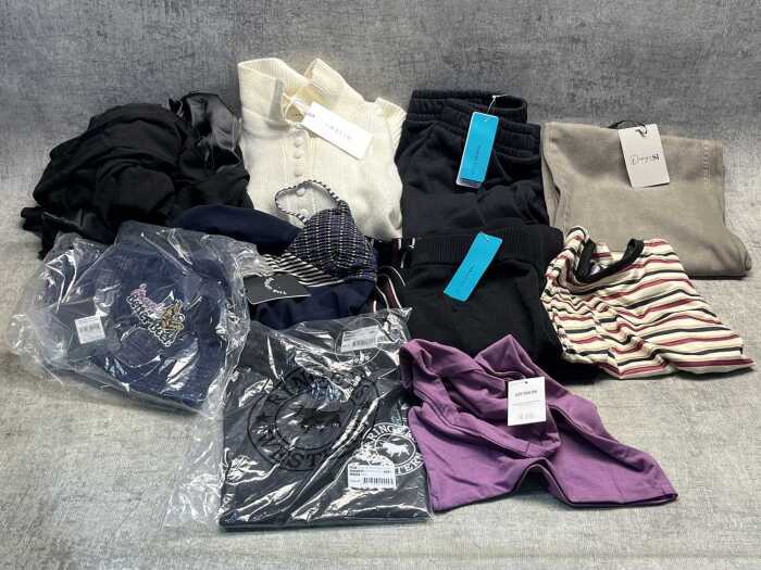 Group of Women's clothing size XS
