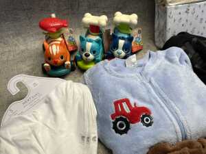Group of baby clothing & accessories - 2